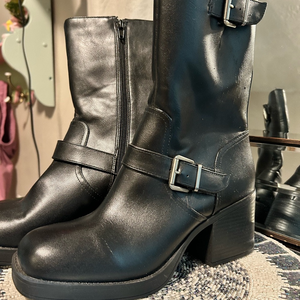 Kenneth Cole Reaction Black Heeled Boots